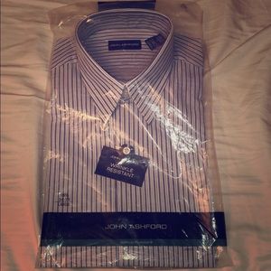 John Ashford non wrinkle dress shirt L. Blue